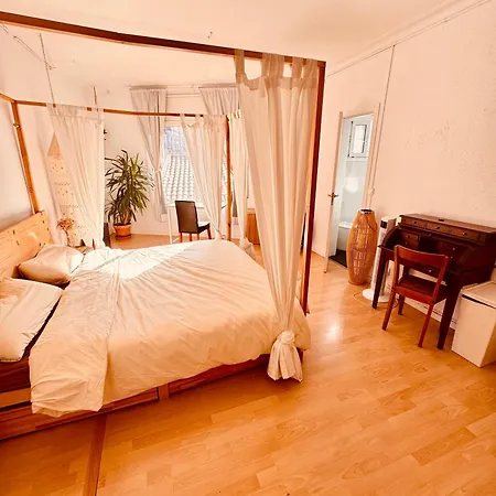 Casa Clot Проживание в семье