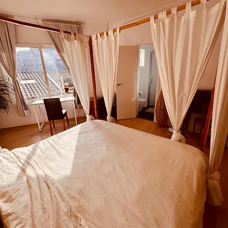 Проживание в семье Casa Clot *